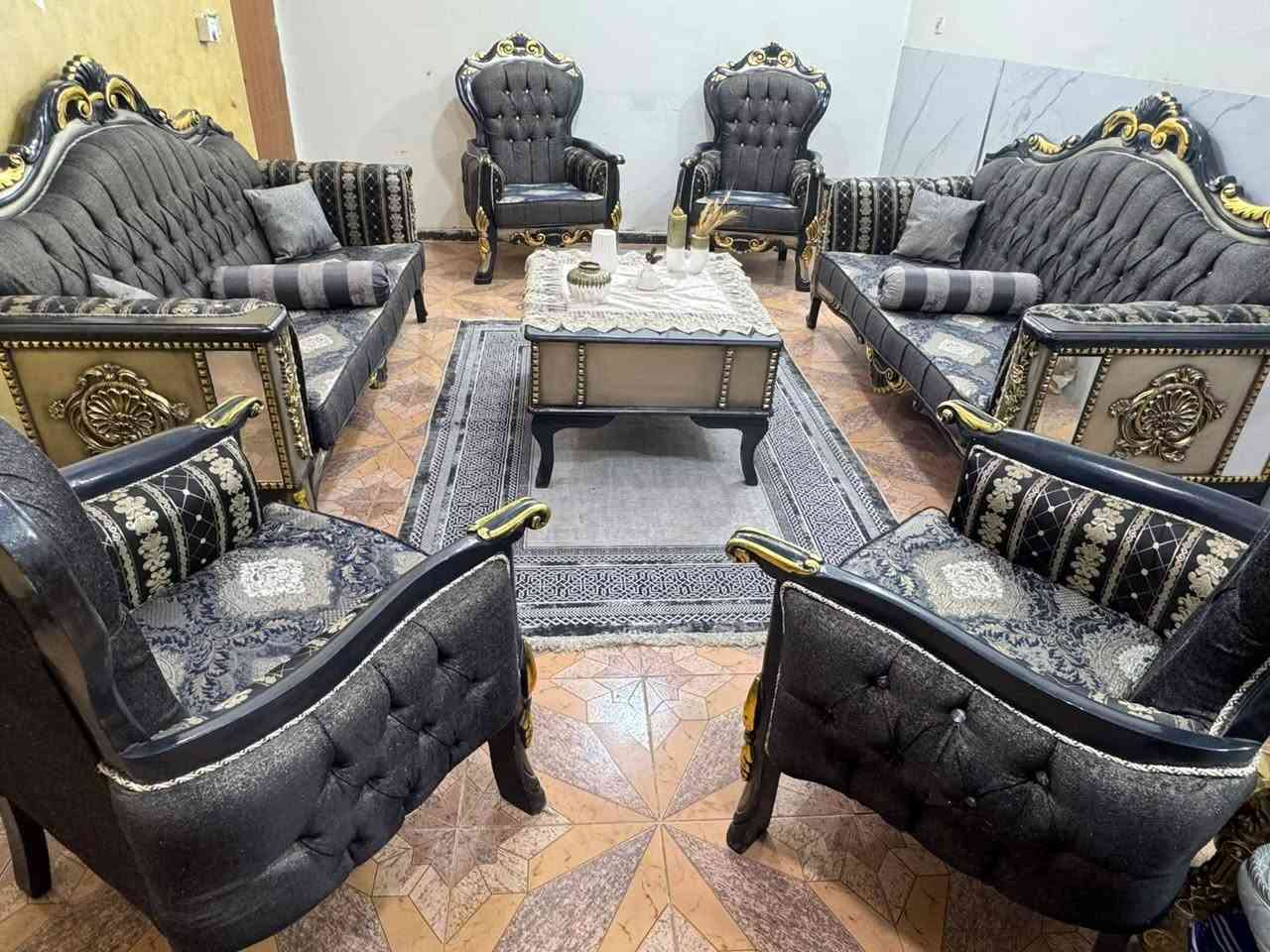 دزاين ايطالي • ١٠ مقعد • ميز وسطي