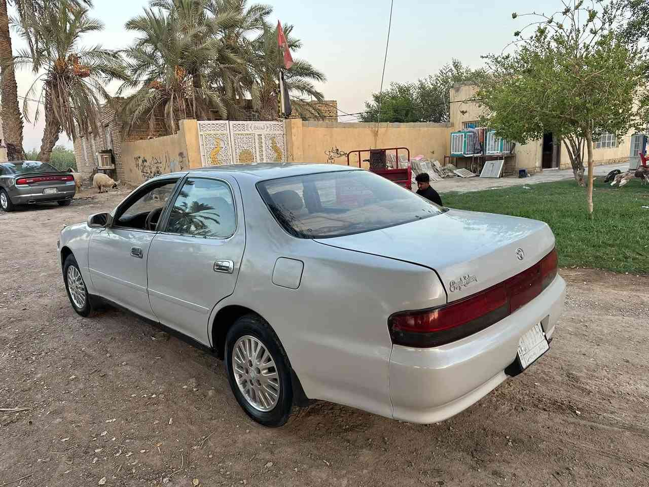 يالله. كرسته. موديل. ٩٤. مكفوله كص نقل جثه. عيب. شرعي. مكينه وكير. مكفولات. ثنين ونص. 
حداديه. تخم تاير. جدد تبريد شغال. 
سياره حلوه وجاهزه. سعر. ٤٣. وبيها. مجال. قليل. مكاني. رفاعي. ***********

