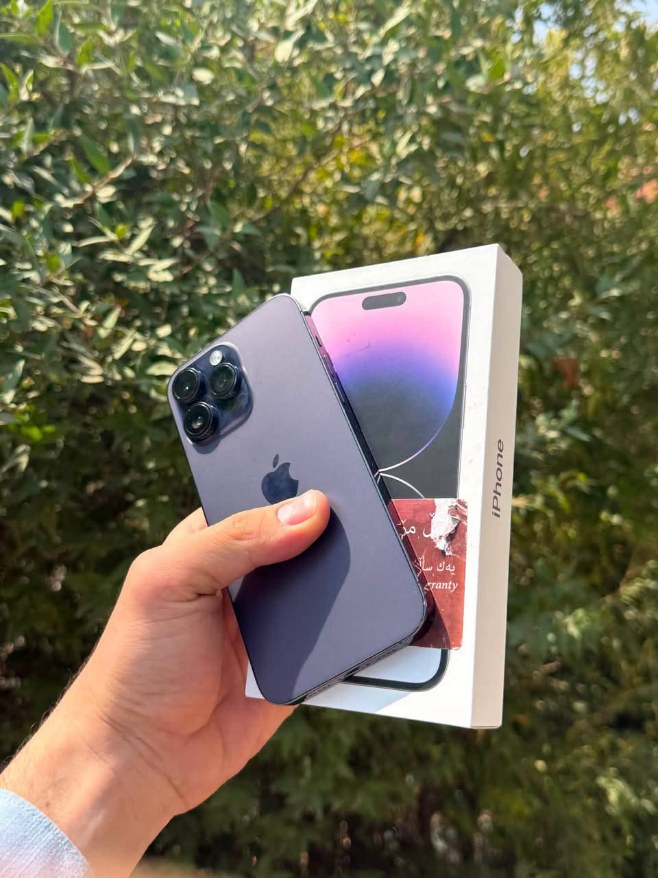 iPhone 14 pro max
فرۆشتن و گۆڕینەوە 
پاتری 84 بیلادی بەزەمان 
256 گێگابایت 
یەک سیم 
کارتۆنی بیلادی خۆی لەگەڵە 
تەنها شوێنی شەحنی گۆڕاوە 
وردەی ئیتارو شاشەی هەیە 
باقی بە زەمانی یەک هەفتە 
***********
***********
کۆڕەک واتساپ و ڤایبەری لەسەرە 

گەیاندن هەیە 📦
توصیل موجود 📦
