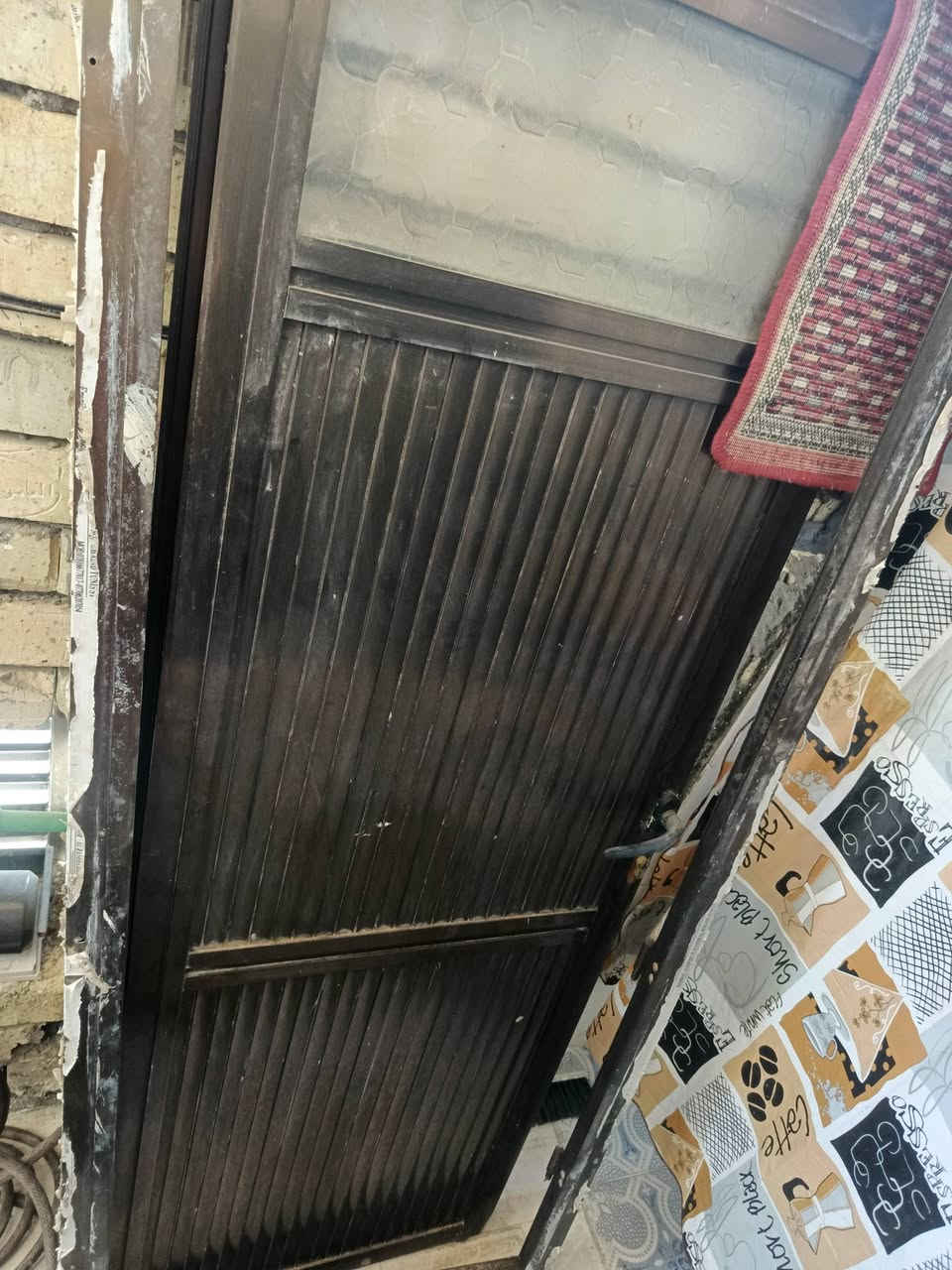 السلام عليكم 
باب حمام المنيوم مستعمل الطول 180 والعرض 75 السعر 65 وبيه مجال للشراي مكاني بغداد الغزالية 
للتواصل واتساب ‏‪***********‬‏
