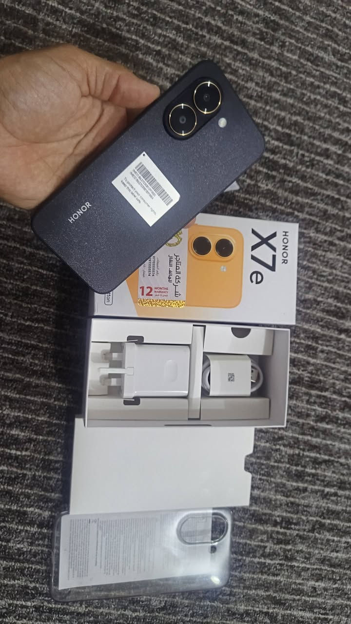 هونر x7e 
جهاز جديد لوك مستخدم 5 ايام فقط
 ذاكرة 256 شحن سريع 45 واط
ملحقات كاملة السعر 250 شراي اتصل

***********
