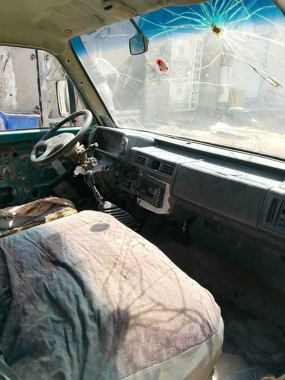 السلام عليكم اسيا مكينه وكير جدد
حداديه ومشط تخم تأير جدد نصبته حلو السياره 

***********
