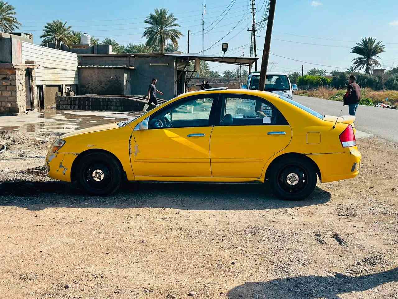 سياره سيراتوا  شكل اسبكترا  خليجي مكينة  1600 موديل 2009سياره جاهزه من كلشي ما ناقصه اي شيء وسياره نظامين غاز بانزين تحويل مباشر  السعر 63 وبيه مجال شي قليل رقم الهاتف ***********
