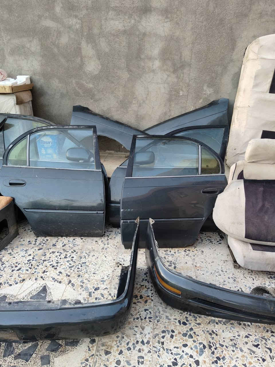 اغراض كورولا بيبان اربعه مع البطاين كهربائيات شغالات دعاميات اثنين اماميه وخلفيه كشنات كامله اربع طائرات مع الرنكات قياس 13  ( ***********  اتصل وبخدمتك
