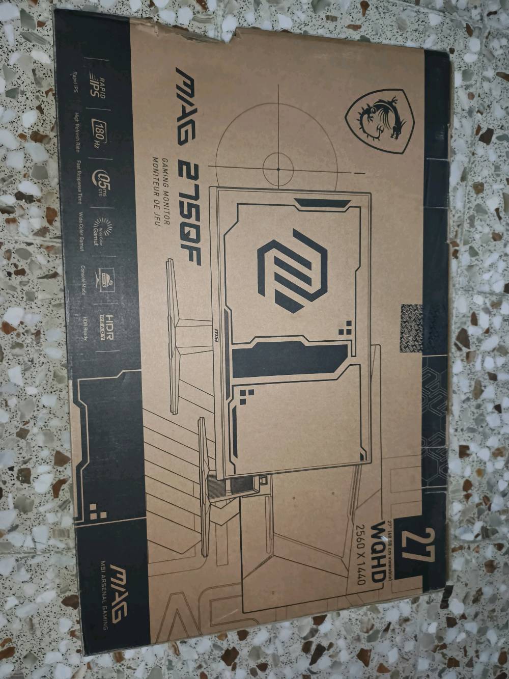 شاشة قيمنق MSI MAG 275QF دقة 2K وتردد 180Hz (أخت الجديدة) مابيها مشاكل اطلاقا
هل بيها أي خدوش أو آثار استخدام غير اللي مبينة بالصور، خصوصًا على الحافة العلوية والظهر؟: 
لاتوجد مشاكل فقط خدش صغير لي ورة ولا يؤثر على تجربة الأستخدام وحتى لايذكر لانه جدا صغير
بعدها عليها ضمان لو لا؟ وإذا إيه، شكد المدة ومنو الوكيل/اسم الضمان؟: 
الضمان مال شركة خلصان بس اني اضمنها الك
شنو الملحقات اللي وياها بالضبط: القاعدة، السلك، HDMI/DisplayPort، الكرتون الأصلي، وكلشي كامل؟: 
كل الملحقات مع الشاشة 
وين موقعك بالضبط بالعراق؟ وهل عندك توصيل أو فحص مباشر قبل الشراء؟: 
موقعي بغداد ويوجد توصيل