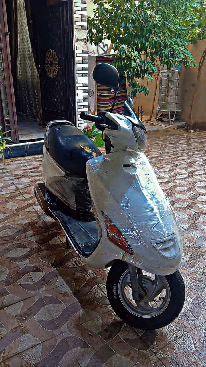 دراجه فراشه دراجه حلو نضافه 70 دراجه ما ناقصهه اي شي نكره سلف الدراجه حلوه ومرتبه السعر 400 وبيهه مجال لطيبين الرقم *********** لمو شراي لا يتصل
