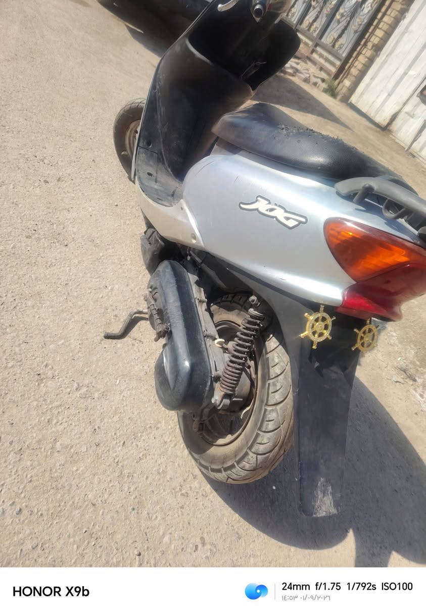 السلام عليكم دراجه عصفوريه للبيع سرعه 60 شغاله نكره سلف بكل وكت مكينه ناعمه ماتسمع صوتهه شلعه ومعدل تخبل كهربايات شغاله تايرات نضاف كفرات بلاديه دراجه كامله وجاهزه مال جناي السعر ب200 مكاني بغداد مدينه الصدر الشراي يتصل او واتساب *********** لمو شراي لا يكسر بسعرهه
