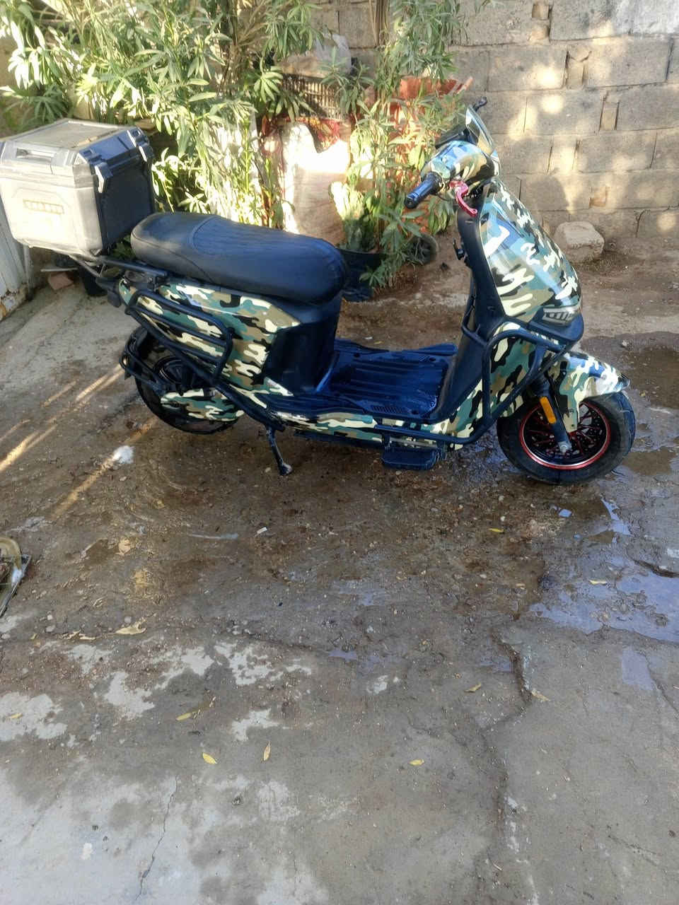 دراجه شحن نضيفه بطاريات جدد
مكانه بغداد زعفرانيه السعر 550
***********
