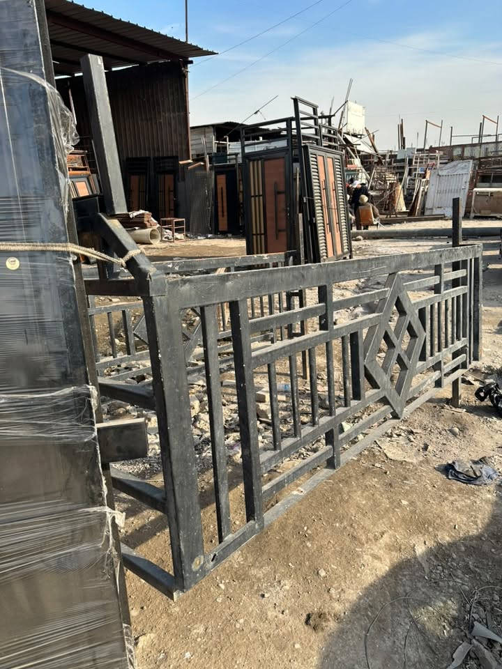 محجر كيا حمل مال فنتيره قماره وربع 7جنكال ثقيل هوك جنل العنوان بغداد مدينة الصدر نهاية شارع الفلاح.. *********** ….واتساب ***********
