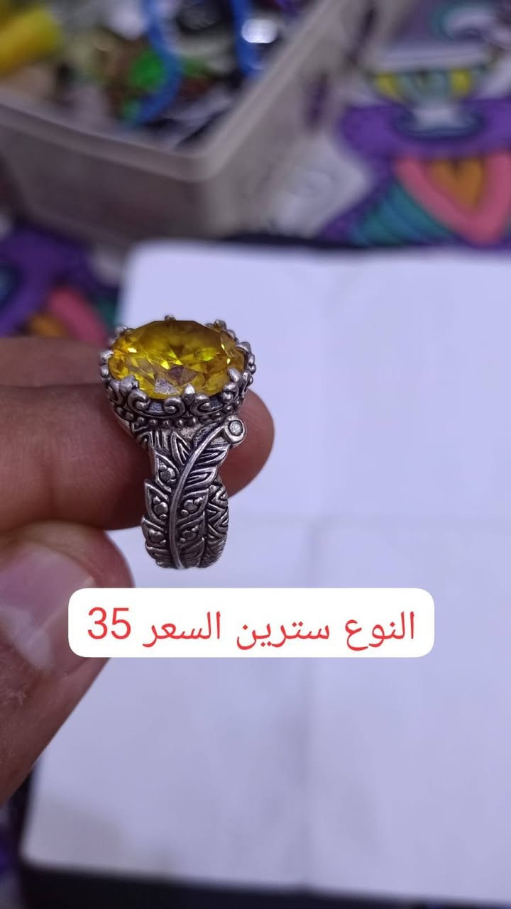 خواتم للبيع تصفيه محل
تفاصيل واتساب 
***********

نص مكتوب في الصور:
- نوع ملكيات السعر 65
- النوع ياقوت اسمه فرط الرمان افريقي اصلي السعر 110
- النوع عقيق اخضر السعر 80
- النوع سترين السعر 35
- هذا النوع يماني كرزي السعر 65