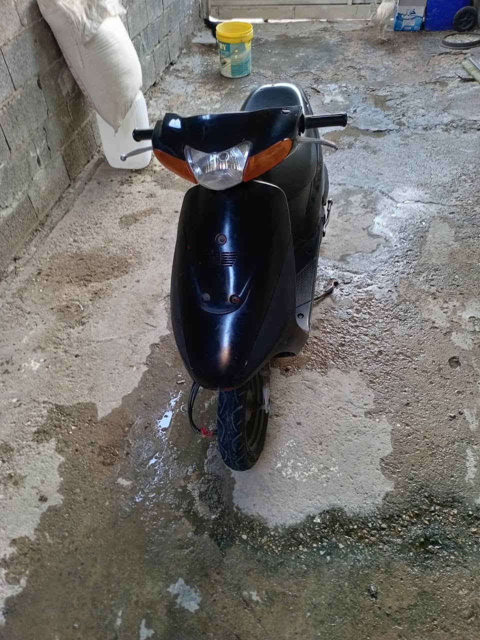 دراجه سوزوكي ٦٠ مكينه ابلاديه اينقص مابيه دراجه مكفوله بكاني بغداد بلديات سعر ٣٠٠ الف أو بيه مجال شي بصيط رقم ***********
