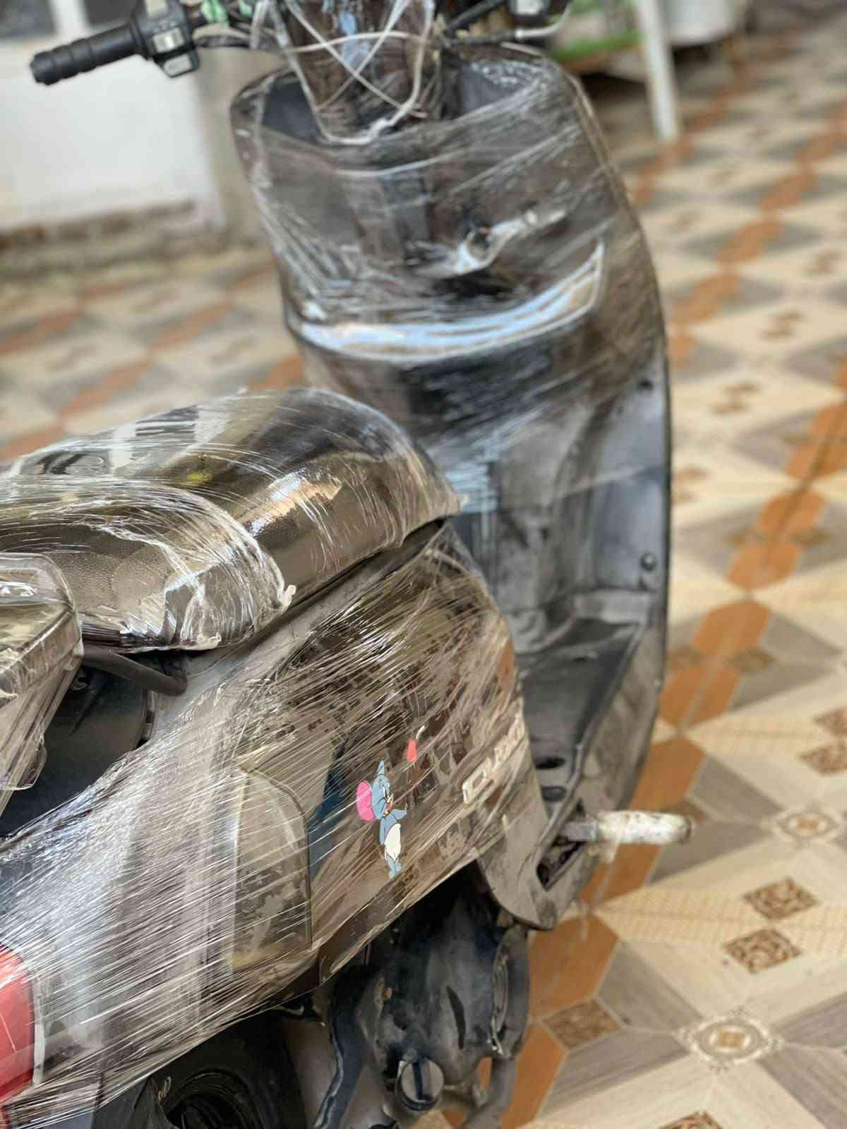 سلام عليكم للبيع دراجه بوليس كابريتر سلف بلاد نضيفه دراجه بلاد شلعه معدل فول مابيه اي شي دراجه خير من الله سعر 750 بيه مجال عنوان بعقوبة تقاطع القدس رقم ***********
