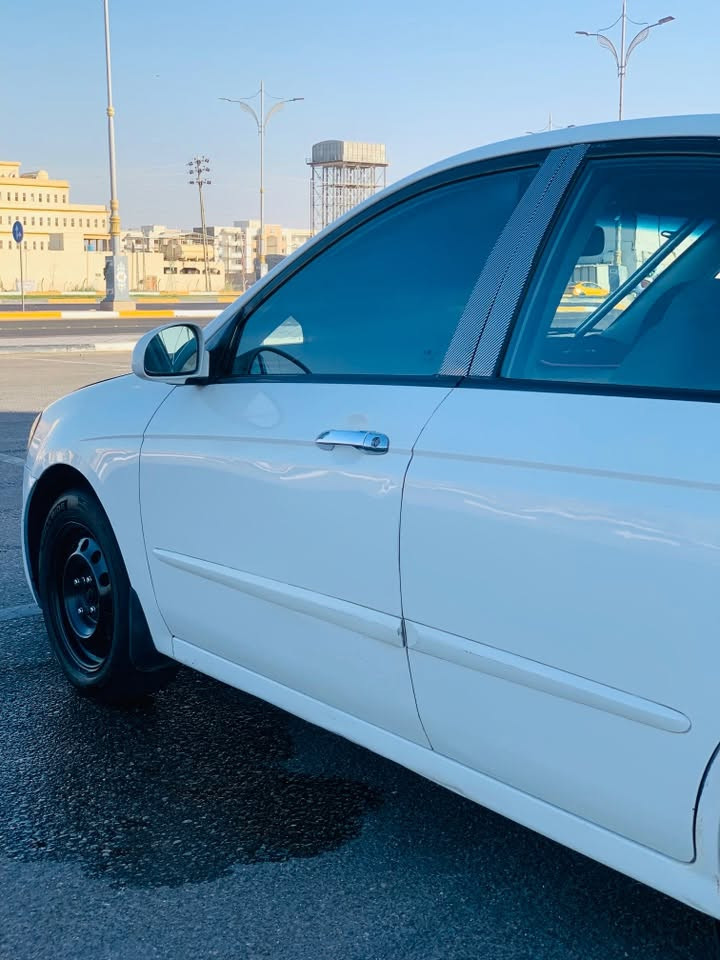 سلام عليكم كيا سبكترا موديل ٢٠٠٨
سيارة وارد امريكي كلين تايتر سابقًا بدون حادث وحالياً تبديل قطعتين باب خلفي والبنيد (للجمالية دون حادث) 
محرك وكير مكفولات تبريد وكالة
 مكاني كربلاء حي العباس رقم هاتف
‭  ‭***********
‬
