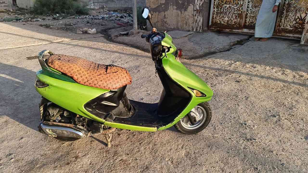 سلام عليكم دراجه فراشه للبيع سعر 250 بيها مجال حك الجيه مكاني ابو الخصيب يحتاج الهه باتري كلشي واضح بالصور ***********
