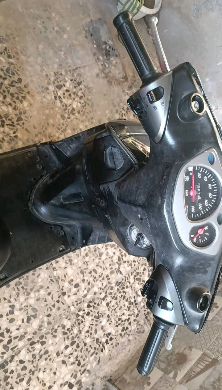 السلام عليكم سكنس نثية140 مابيها اي نقوصات كلشي شغال سلف وهندر كهربائيات كلها شغالةة للبيع بسعر450 
***********
