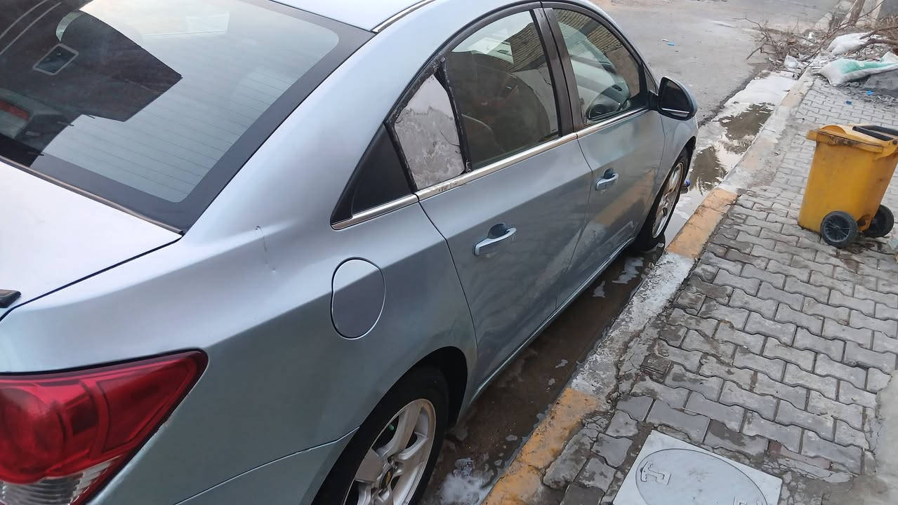 السلام عليكم شوفرليت كروز ٢٠١١
رقم صلاح الدين 
محورة كير ومكينخ كورله سيارة يرادلها ترتيب وبوليش 
صدر جديد تايرات نص عمر سيارة ما اكول جديدة حتى لا اغش العالم سيارة اريدها ب٥٠ وبيها مجال كولش بسيط 
مكاني بغداد الحسينيه 
***********
