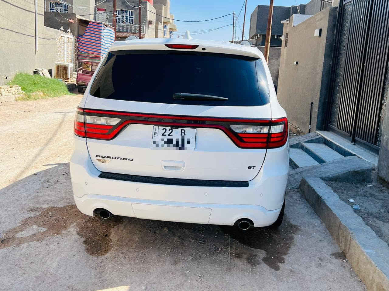للبيع أو الإمراوس: دودج دورانجو 2018 فول مواصفات (ما عدا الرادار)
النوع والموديل: دودج دورانجو (Dodge Durango) - موديل 2018.

​الممشى: 113,863 ميل فقط.

​السنوية والتحويل: رقم أربيل، سنوية باسمي مباشرةً، والتحويل بأي وقت يعجبك.

​نظام الدفع: تو ويل (2WD).

​⚡ أبرز المواصفات والكماليات:

​المحرك والأداء: محرك 6 سلندر قوي ونظيف (محوّر بساتن 14، شغل مرتب وانسَ الدوانز والأداء الضعيف).

​الفخامة والراحة: كشنات منفصلة جلد أحمر أصلي (بلادي) تنطي فخامة مميزة للمقصورة، مع فتحة سقف.

​التقنية والترفيه: شاشة كبيرة ذكية، صندوق كهربائي خلفي.

​الأمان والمساعدة: نظام توقف ذاتي عند الرجوع للخلف، وسائد هوائية (أيرباك) سليمة 100% ولم تفتح نهائياً.

​🔍 تفاصيل الحادث بكل مصداقية:

​حادث أمامي بسيط، بدون أي لغوَد أو أي تأثير على الشاصي نهائياً. الأيرباكات سليمة بالكامل، والسيارة جاهزة ومضمونة وما تحتاج أي مصاريف، دق سلف وتوكل.

​ملاحظة:

​**الإمراوس:**مقبول الإمراوس حصراً على دودج دورانجو هيمي (HEMI) من موديل 2020 فما صاعد، او تاهو من موديل 15 لحد 19 امناسب مع دفع الفرق للشراي. 

​السعر المطلوب: ( 235 وا قابل التفاوض )

​للتواصل والاستفسار: 

(***********)

