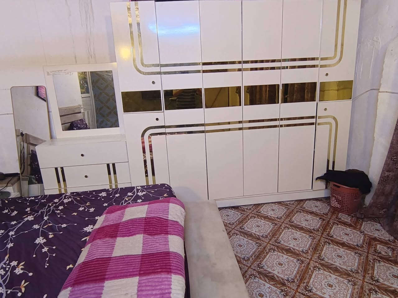 سلام عليكم غرفه تركيه للبيع نضافه ٩٠بلميه ٨قطع لغنوان بغداد المدينه
***********يوجد وتساب

