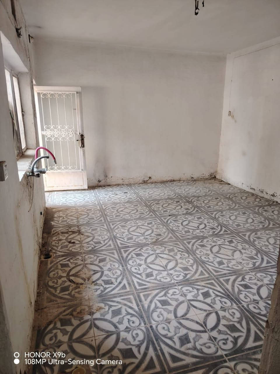 يوجد لدينا

مشتمل الإيجار

غرفه كلدور مطبخ صحيات

سعر اجار ٢٥٠ الف

حله حي الأكرمين الأولى قرب الكصاب صادق الفواز

للاستفسار الاتصال على الرقم ***********
مراجعة مكتب ابو رقية

نص مكتوب في الصور:
- O HONOR X9b
- 108MP Ultra-Sensing Camera
- HONOR X9b 108MP Ultra-Sensing Camera
- HONOR X9b