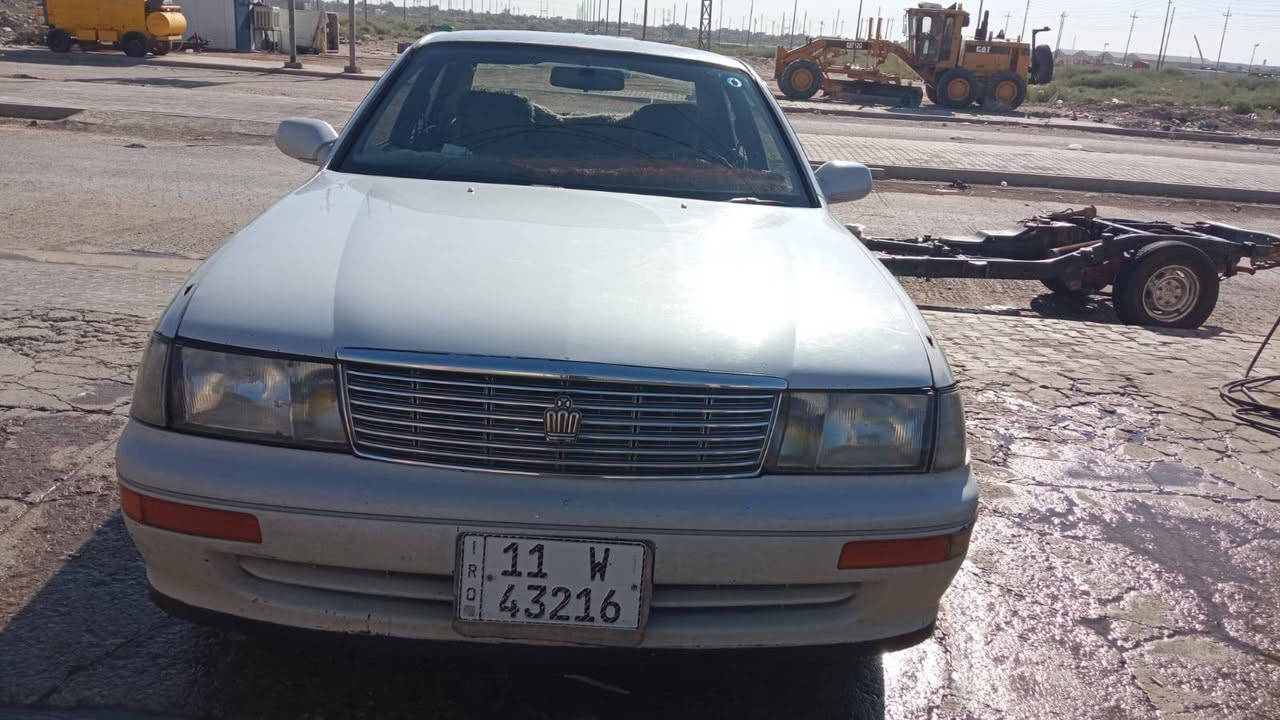 بطه موديل 92رققم بغداد سنويه جديده ابسمي شرط تحويل متكفل بكل شروط عدى الكشر عليك وسعر 48وبيه مجال رقم صاحب سياره ***********اني مكلف بنشر مكانه كوت ومتواجد بغداد رقم بيه واتساب
