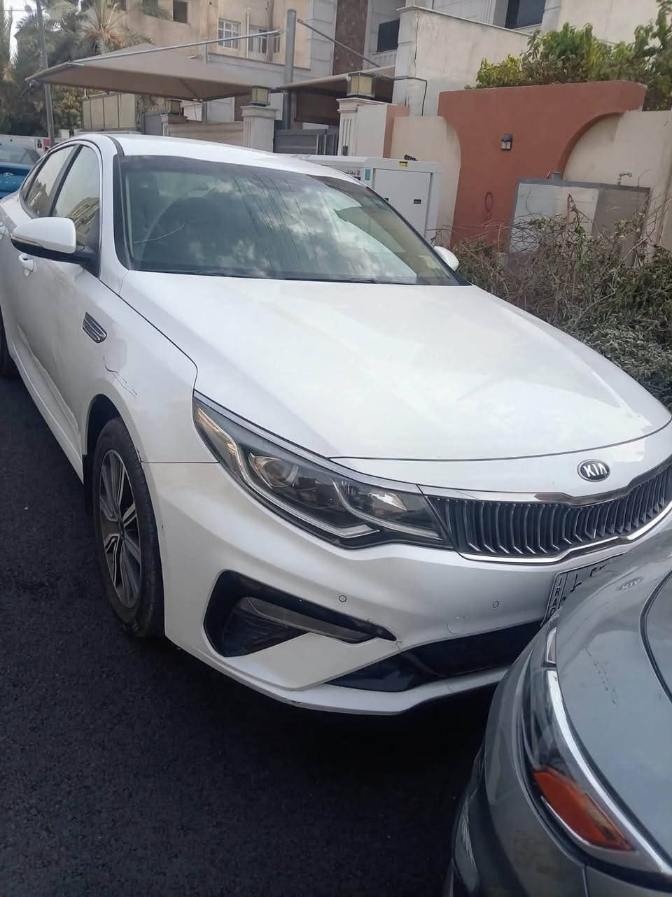 السلام عليكم اوبتما موديل 2019 خليجي محرك 2400 دوش السياره من زيرو عدنه الى حد الان ماشيه 109.600  ترايها مال زيرو مكفوله كفاله عامه من  الصبغ  فقط بارد رقم بغداد العنوان اليرموك السعر المطلوب 174 وبيها مجال بسيط للاتصال  ***********
