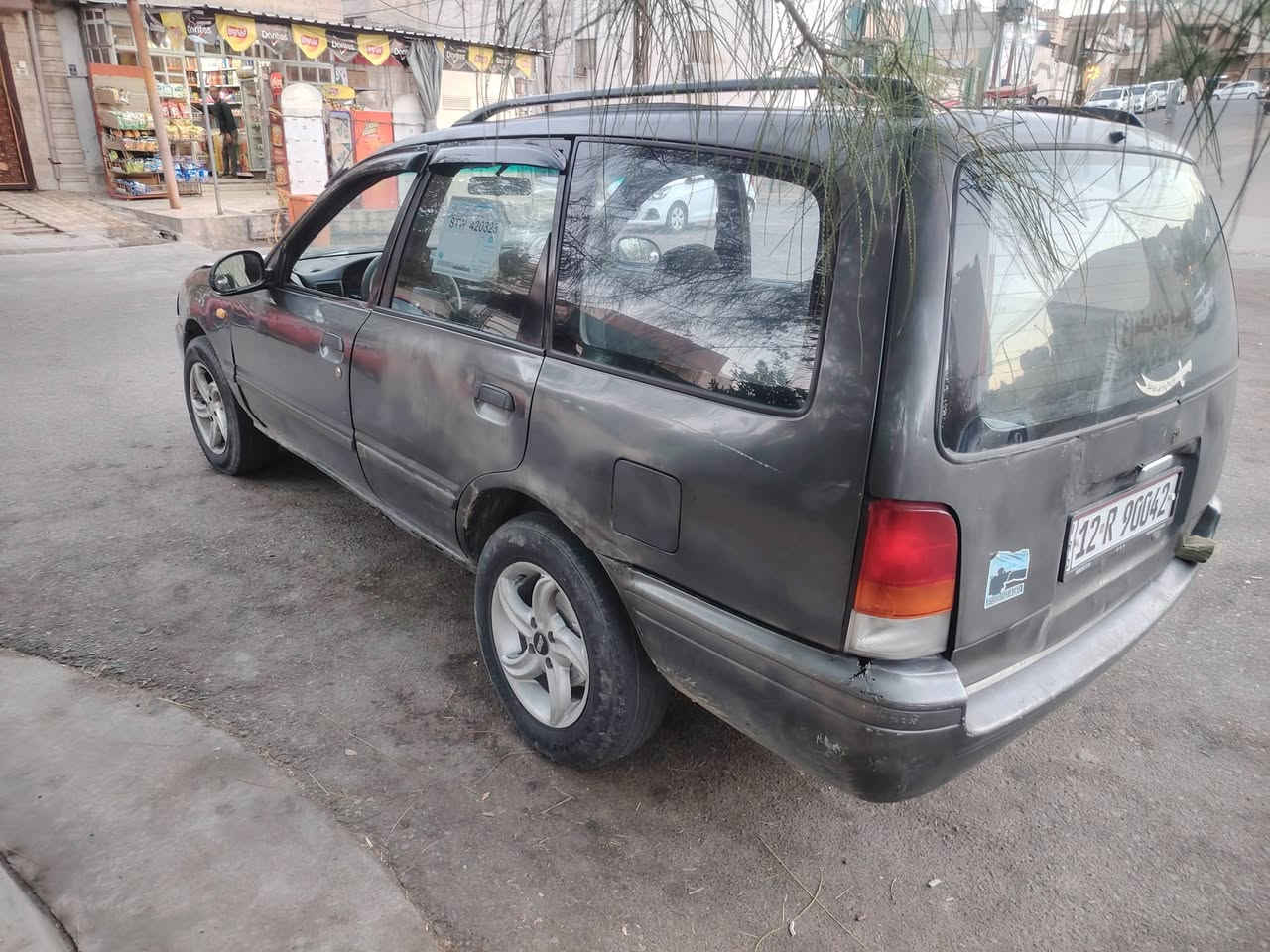 نيسان صني موديل ١٩٩٢ مكينه وكير بشرط ستيرن بور رقم دولي هزه جديده سنويا لي2030 شرط التحويل سعر ٢٢$للتواصل *********** مكان سياره موصل الجانب الايسر حي السكر

