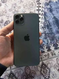 آيفون ١١ برو ماكس • ٦٤ جيجا • بطارية ٧٤٪