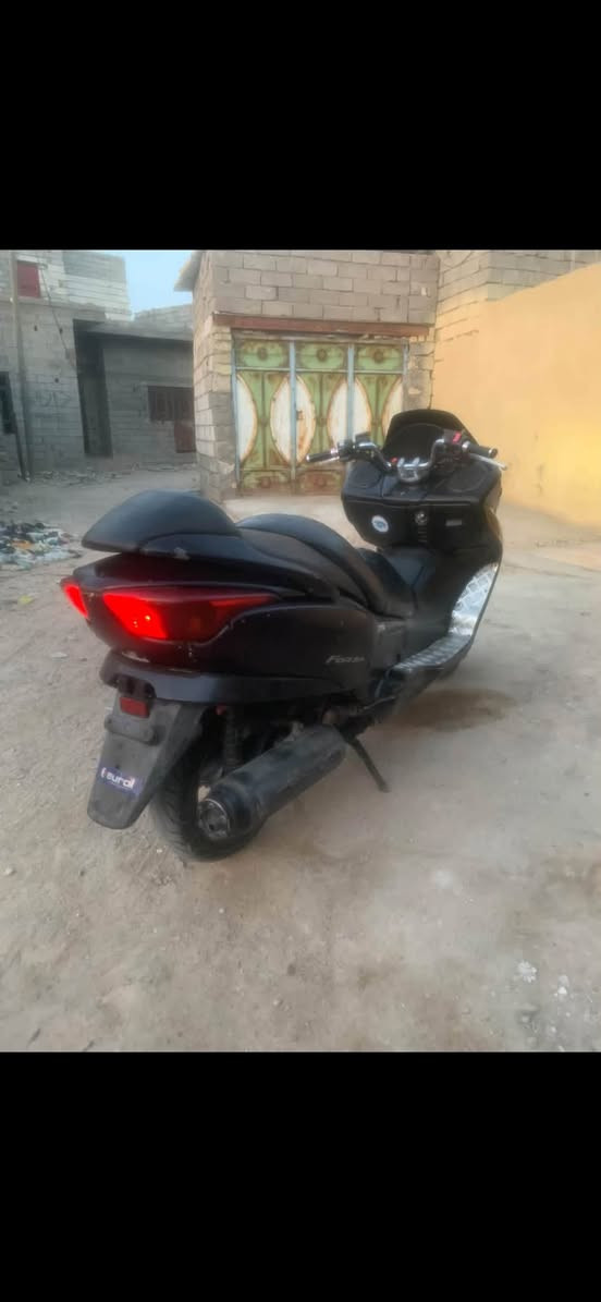 فورزا MF08 دراجه تخبل مال بيت كلشي شغال بيها شغل وطلع ما تعبك ..كيج حماوه ربع شرطط. كيجات كلها شغاله ..رون 1 ونص ثابت ..نكَره سلف بأي وقت ..بريكات .كلوب زنون. دبلات بحاله ممتازه ..الدراجه شغاله للاخير .. دك معدل شرط 150 ..
السعر 700 وبيها مجال مكاني البصرة كرمه علي رقمي***********  (بيها صوت كلج امامي خفيف ما يأثر
