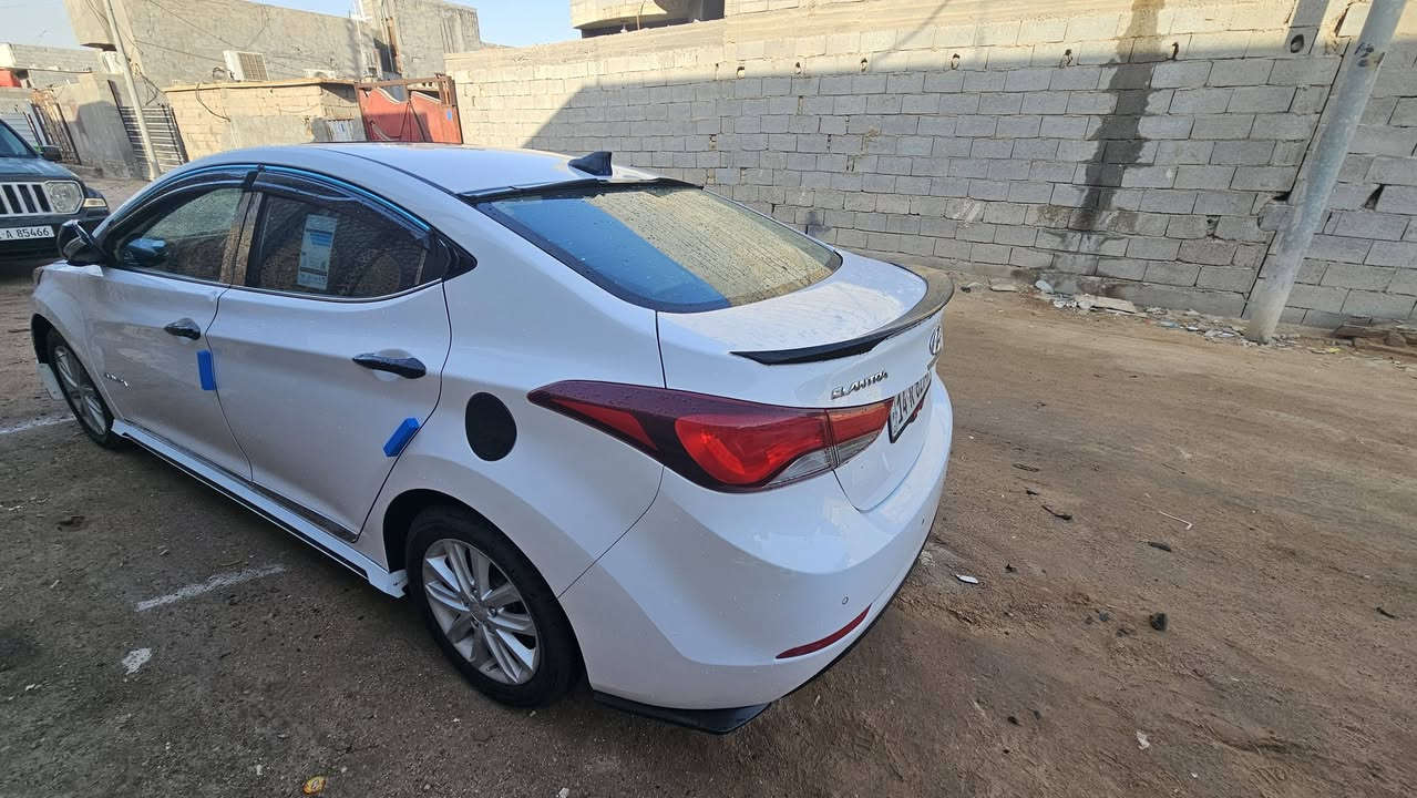 ***********
انتره GLSخليجي سبورت الرياضي لي مايتحصل 
 موديل 14  محرك 2000 دوش
كير 6 نمر
مكانه بصره جزيره 
مكلف بنشره 
سياره مفوله الاخير
