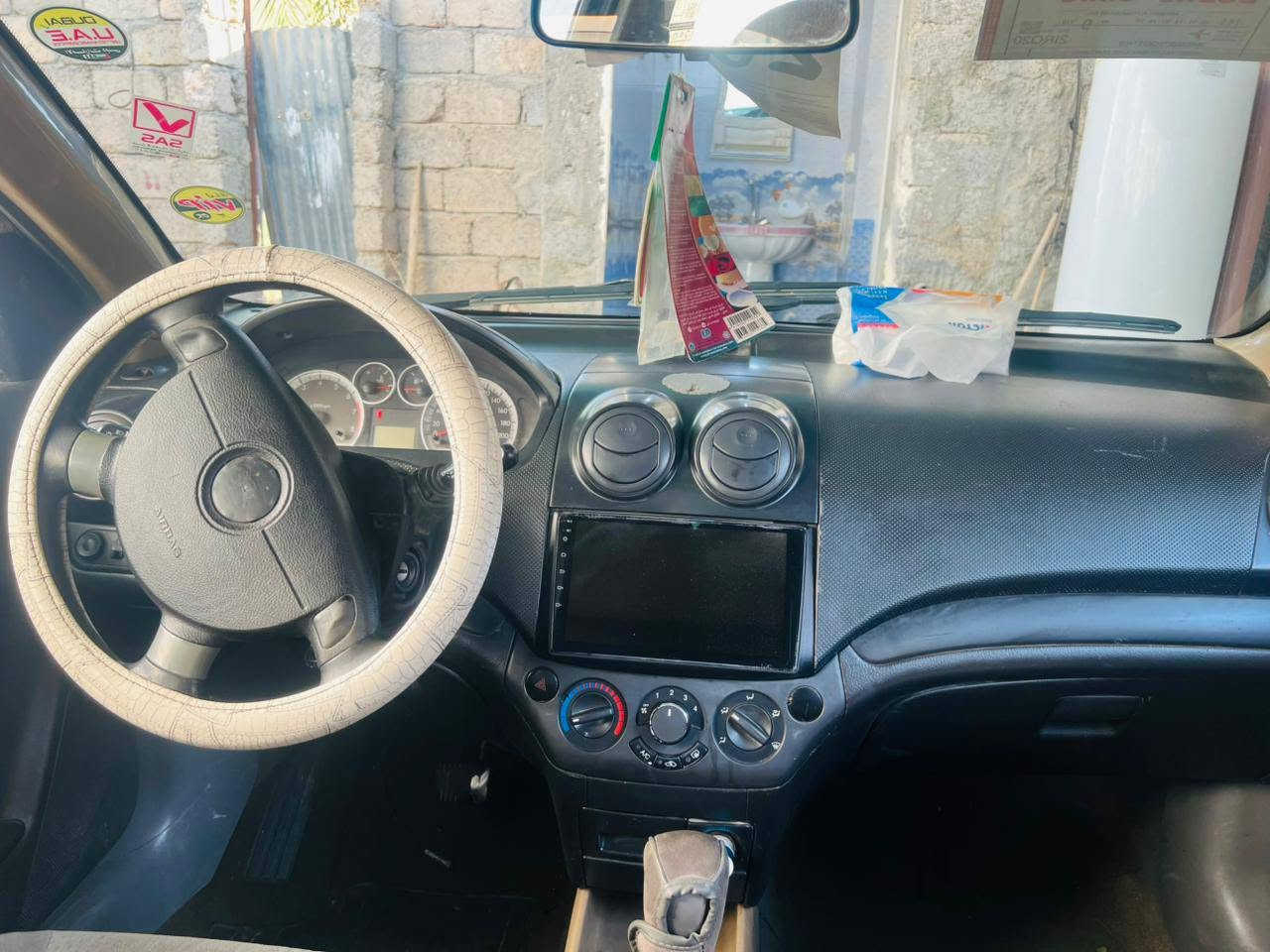 السلام عليكم للبيع افيو دايو موديل ٢٠٠٦ رقم دولي مسجله باسمي كير اوتوماتيك محرك ١٦ مصبوغه عام جمالي بيها اربع قطع  ما مكلوبه ولا مرچيه مكفوله من الغرامات السعر/٥٠ ورقه وبيها مجال ويرهم مراوس بافانتي أو النترا مقدس مصبوغه عام والفرق  موجود راس الشهر ١٠/١ كامل ٠
العنوان الشرقاط/ الخصم 
رقم الهاتف/***********٧٧٠٣٧٥٠٠٦٣/ واتساب
