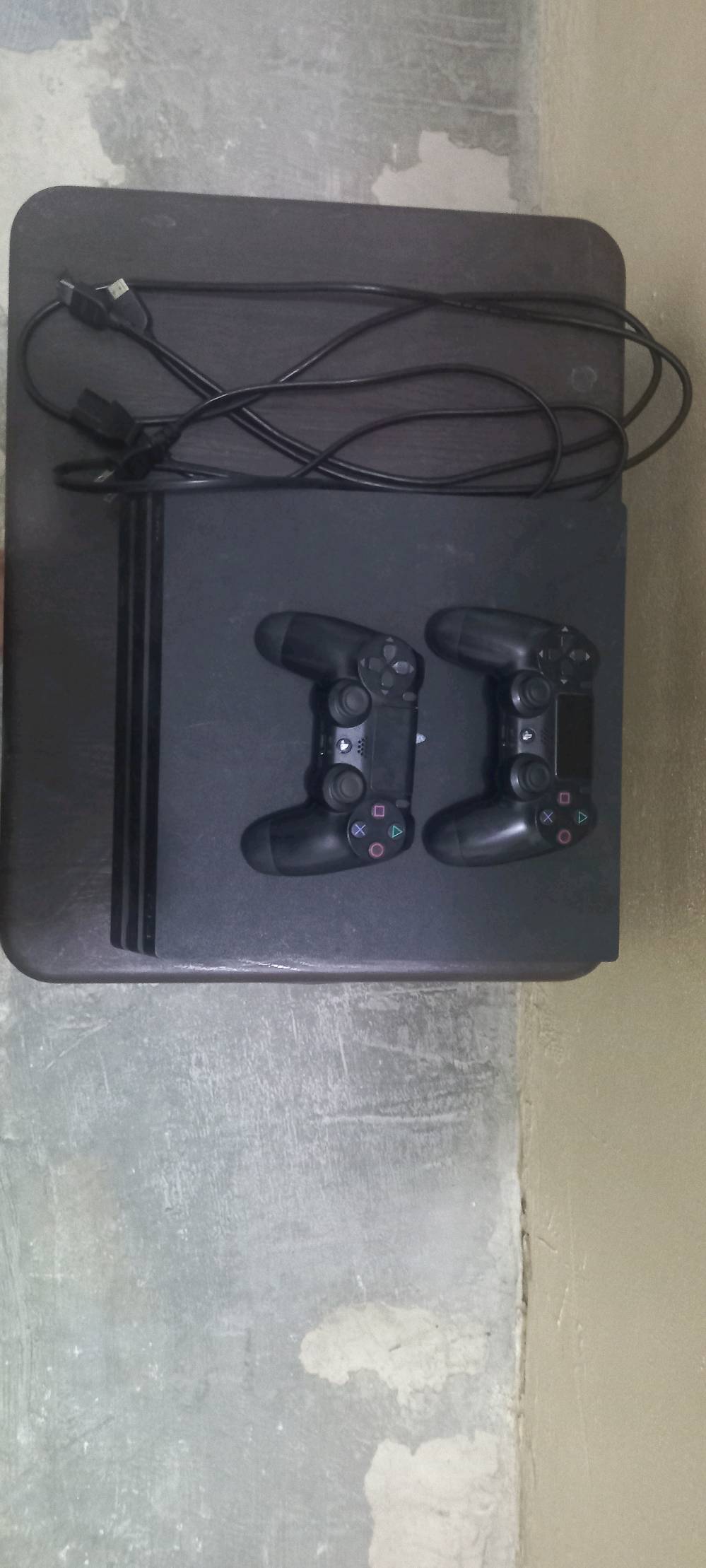 🎮 للبيع بلايستيشن 4 برو مهكر

السلام عليكم شباب ❤️

متوفر جهاز PS4 Pro للبيع.

🔹 الإصدار: 12.52
🔹 الجهاز مهكر قرص
🔹 الجهاز مفتوح، مبدل المعجون الحراري ومنظف بالكامل
🔹 ما مبدل بي أي شي، كل القطع أصلية
🔹 ويا يدين تحكم
🔹 ويا أسلاك الكهرباء وHDMI

💰 السعر: ٣٥٠ ألف دينار، وبي مجال

📍 ديالى – بعقوبة

للاستفسار راسلني خاص 📩