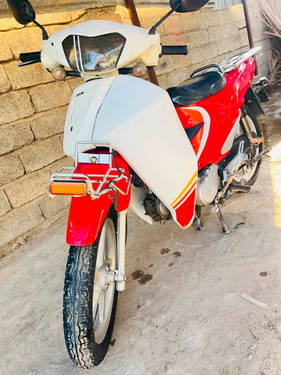سلام عليكم
للبيع سرفيز موديل 16
مكفول كله بلادي 
السعر 800 وبيه مجال 
مابيه نقص للستفسار اتصل 
وتدلل ***********
مكان صلاح الدين ناحيه الاسحاقي
