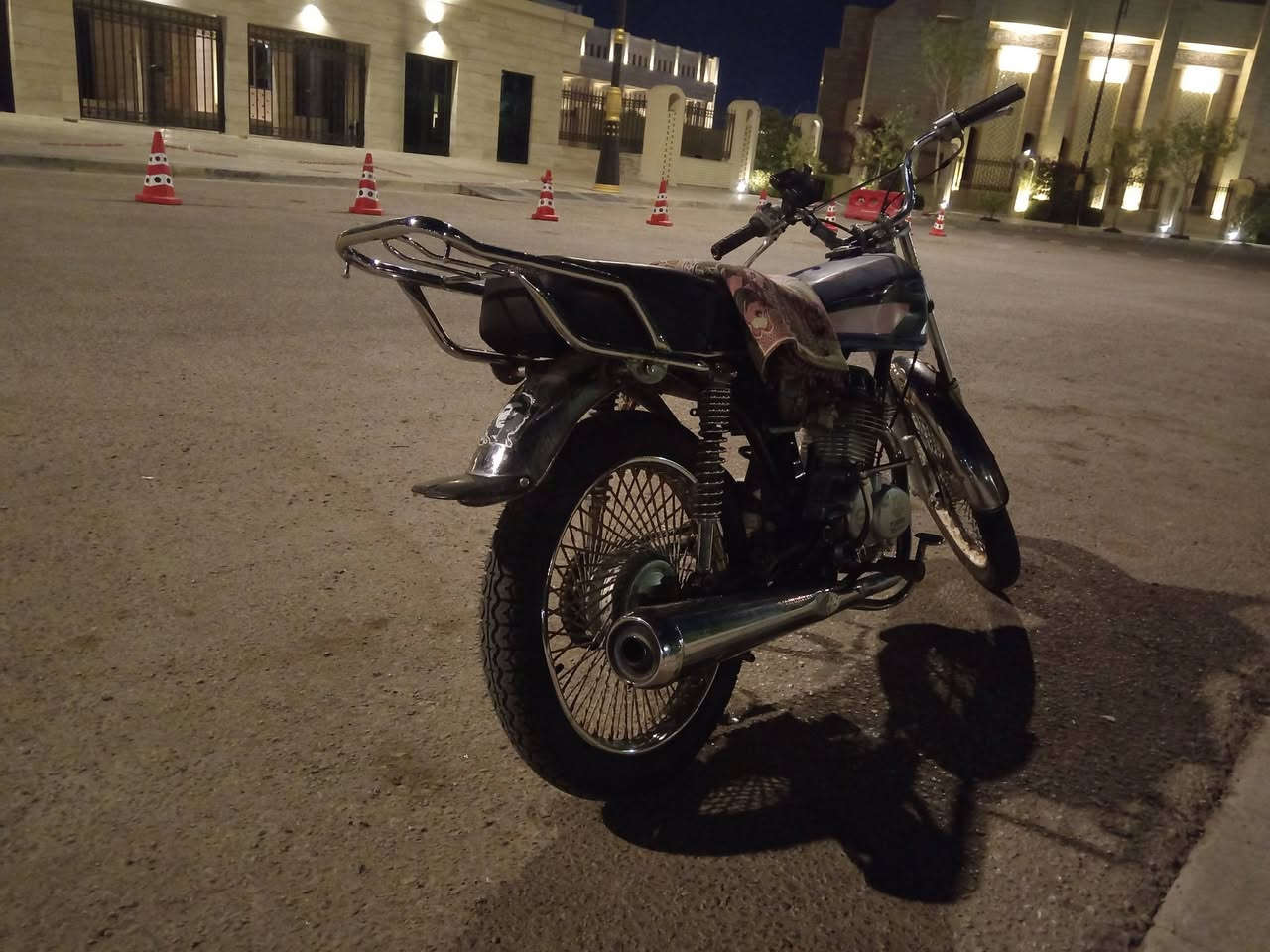 للبيع أربعة كلك كلك كلك كلك كلك كلك نضيفه بيهه محرك حلو
داخل   كربلاء 
سعر 300 بيها مجال قليل 👌👌👌👌👌
رقم ***********
