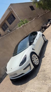 تيسلا موديل ٣ • ٢٠٢٣ • مدى ٤٢٠-٤٥٠كم
