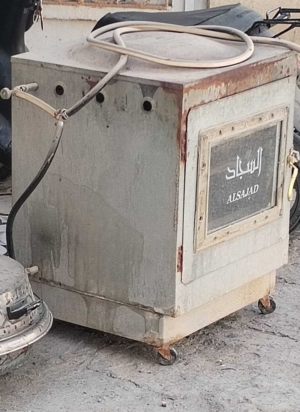 بوفيه • نجاره • فرن غاز