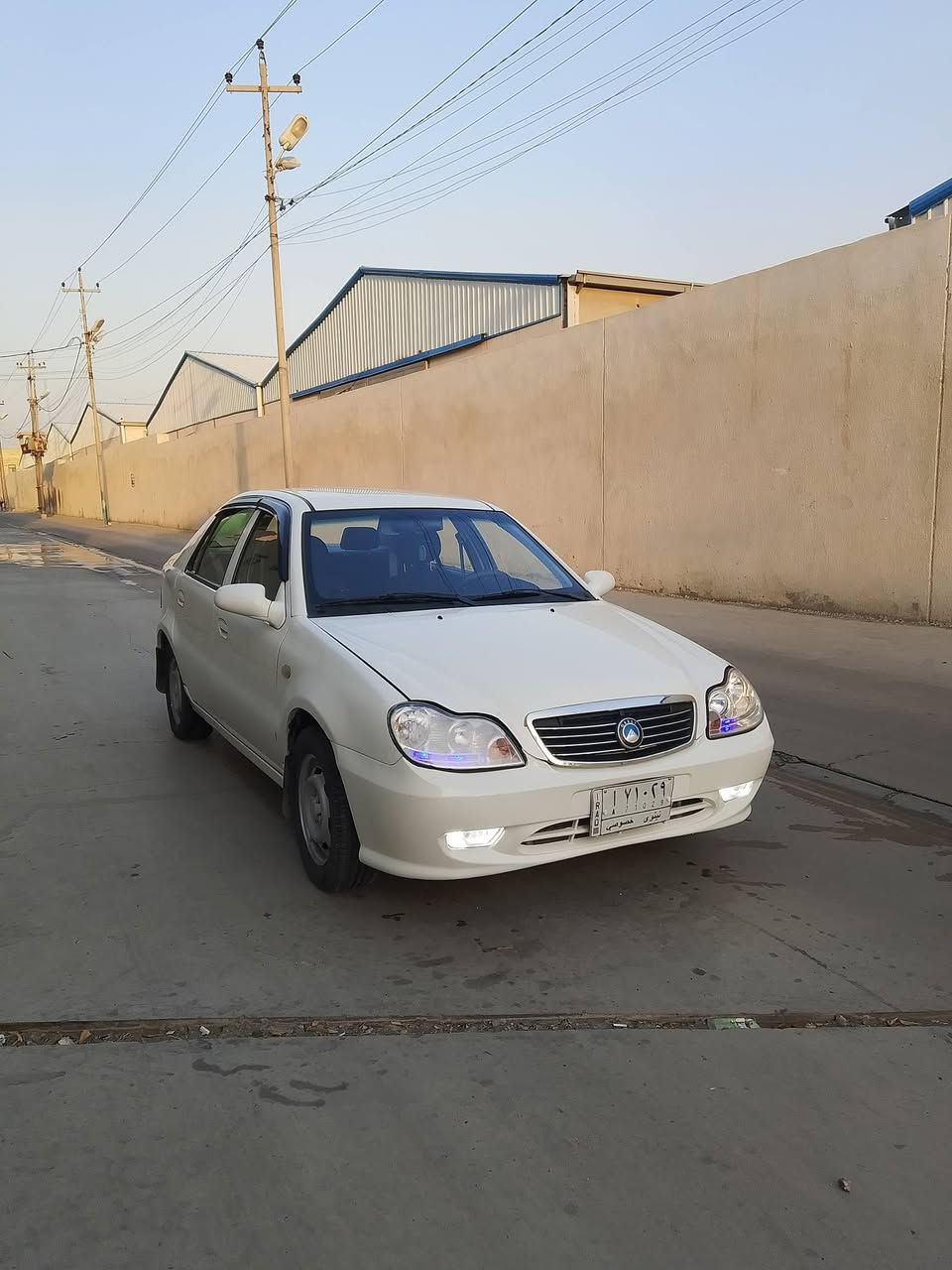 سيكي رقم نينوى الماني مشروع وطني شرط التحويل شرط المحرك وكير وكهربائيات وتبريد كلها شغاله بيها شبر بل قبغ الصندوك صبغ وتقليمات قفل مركزي مسجل شاشه كاميرا كابون بانزين سيارة جاهزة مال بيت السعر 47 وبيها مجال للاستفسار *********** أو ***********
