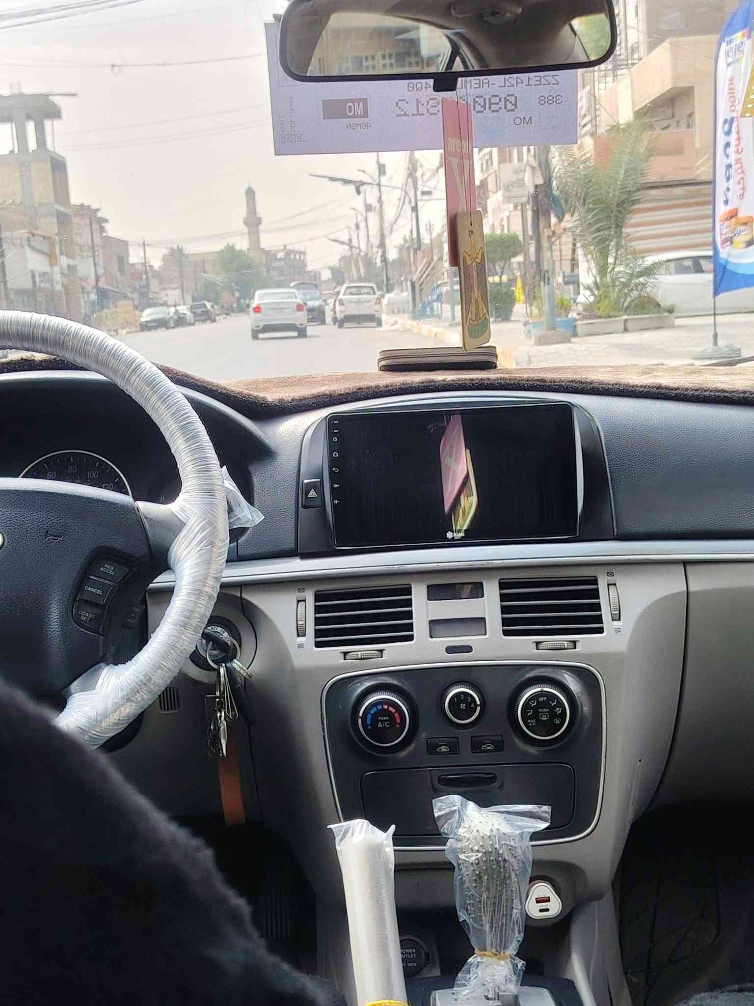 سلام عليكم سوناتا موديل 2007 فول مواصفات فتحه تحكم ستيرن جهتين شاشه كامره خلفيه دواره حساسات خلفيه مثبت سرعه كروز سرعة مكينه سته سلندر بيهه قطعه وحده كلير والباقي كفاله عامه سياره جاهزه من كلشي بيهه منضومت قاز جديده يعني انسه صرف البانزين رقم بغداد مميز مشروع وطني تحويل مباشر سياره مال جناي وبل عافيه ع ياخذهه مكانهه بغداد شراي يتصل على رقم***********
