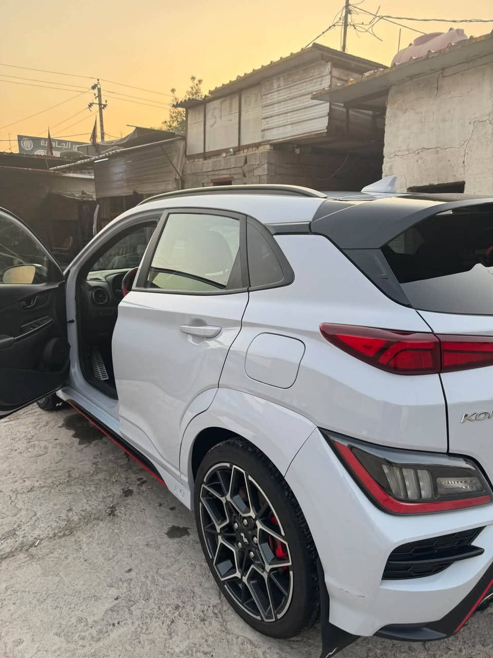 السلام عليكم

كونا N 2023 
المكينه 2000 توربو 
بيها صبغ فقط نصف جاملغ الامامي بجهه السايق فقط
ومكانين بارد على كد اصبع
السياره بدون ايرباك (مكفول)
السياره ماشيه 36 الف كم
رقمها (بغداد)
الموصفات

كشن حضن 
تشغيل عن بعد
كشن علامة N
كشنات كنتاره وجلدN
تحكم ستيرن نورمال وسبورت
تحكم بالكير سبورت نورمال سبورت بلس
دبل كزوز صوت رياضي 
تحكم بصوت الكزوز
شفتات ستيرن رياضي
بصمة تشغيل 
شاشة جبيره
كاميرا
نظام صوت harman kardon الصوت رهيب
اشارة ترحيب
اشارة مرايا
نقطة عمياء
تحديد سرعة
تحديد مسار
رادار امامي 
رادار جانبي 
رادار خلفي 
نظام_snow
نظام _ 𝐍𝐎𝐑𝐌𝐀𝐋
نظام _ 𝐒𝐏𝐎𝐑𝐓
نظام _ N
كشنات هيتر

سعرها 175 وبيها مجال ان شاء الله

رجاء لا تخابرني دكلي نزلي من سعر حته اجيك انت تعال وتدلل (مانزل سعر من التلفون) 
 بي واتساب ***********
