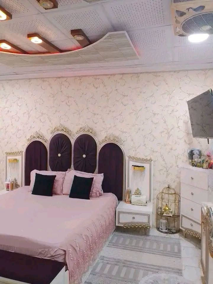 بيت للبيع ماليه مو طابو اوارقه كامله واصله لتخمين مساحه ٢٠٠م في كركوك حي عسكري خلف بنزين خانه جهان بيت ركن طابق واحد بيها غرفتين نوم واستقبال وصحيات سعره ٧٨ مليون مليون للمزيد من المعلومات إتصال على رقم مبايل ***********
