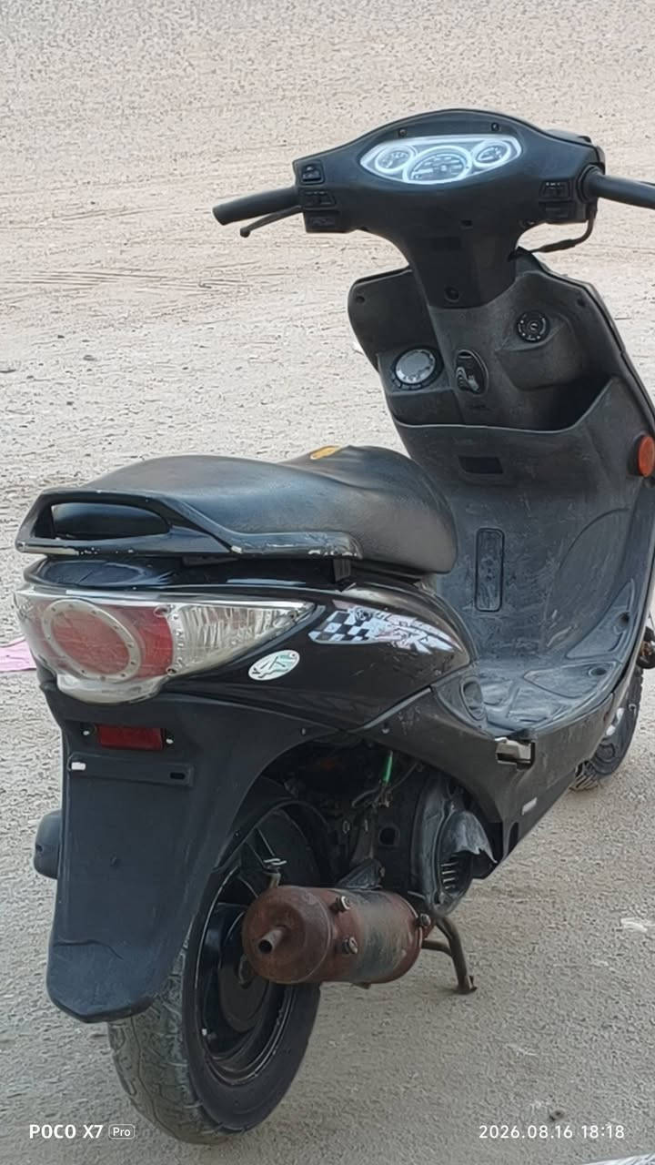 سلام عليكم كامكو G4 نضيفه حيل كلشي شغال السرعه150  مكينه مفتوحه مره وحده امبدل بس بوشه لايت اشاير  عالي ناصي دبلات امامي خلفي كلشي شغال السعر 500  رقمي ***********
