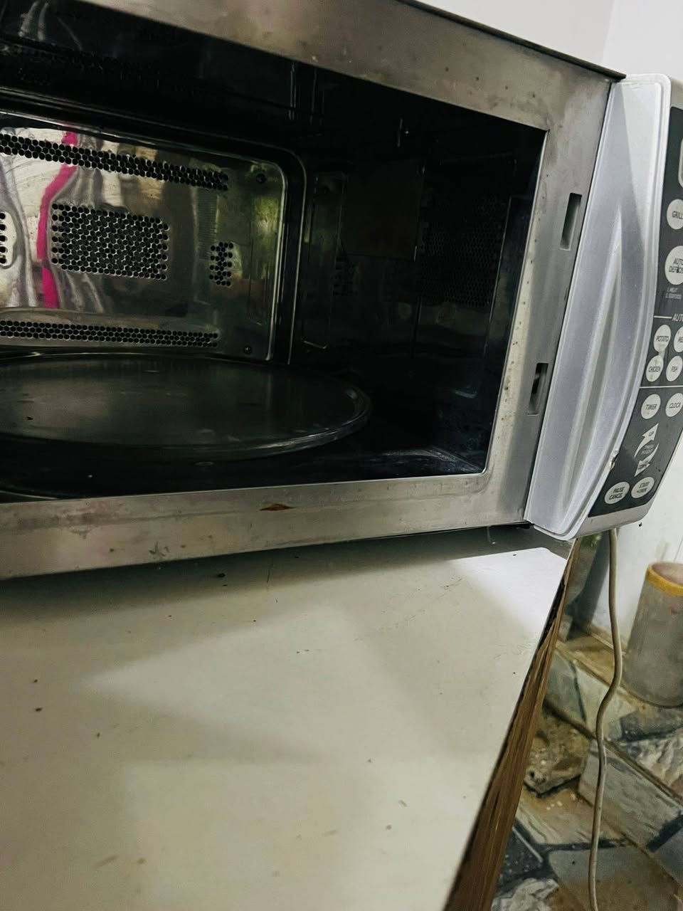 ميكرويف شوي بطاطا قليا هوائية سعرهم 75 مجال شي بسيط كلش للتواصل***********
