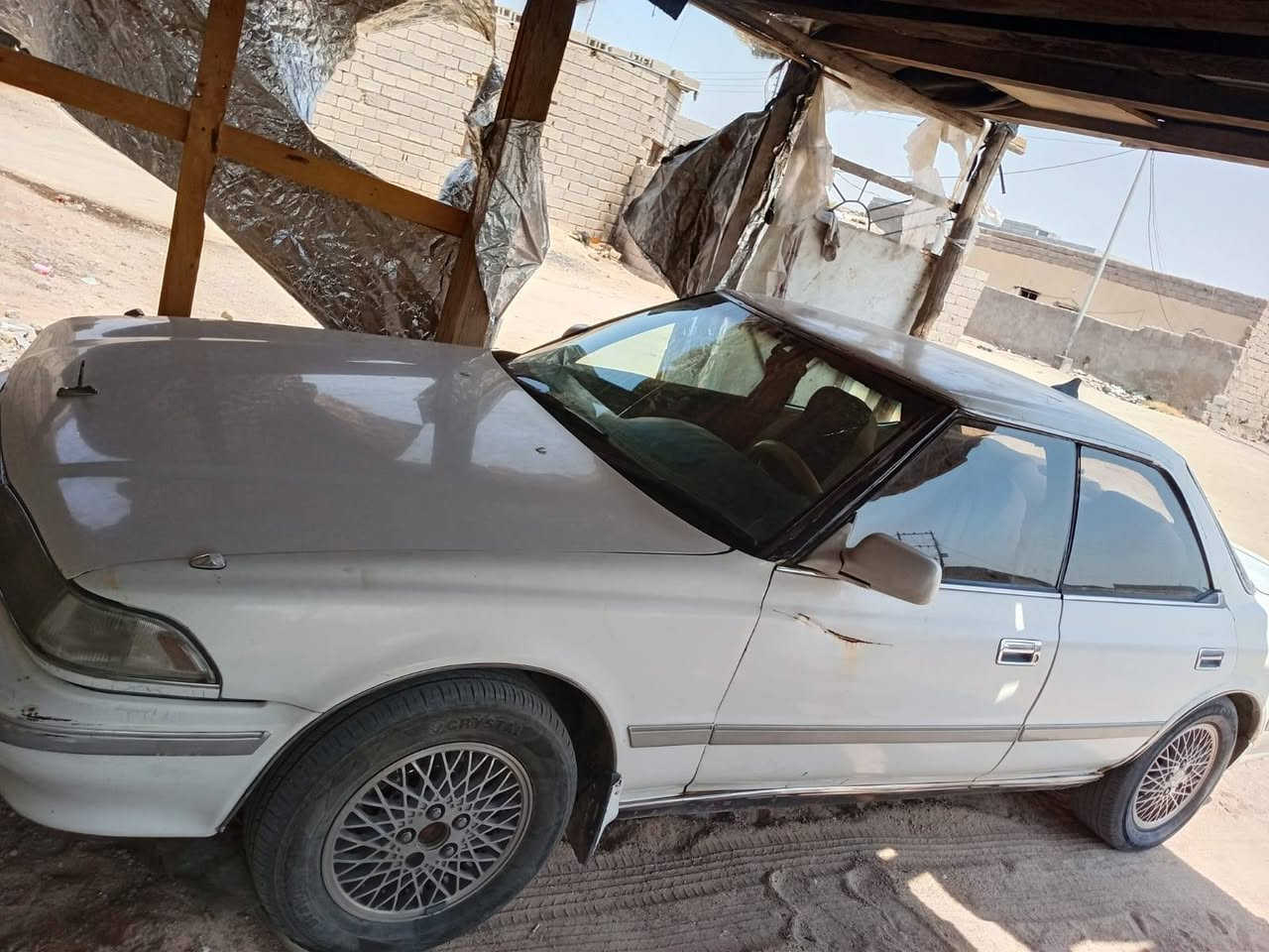 السلام عليكم مارك للبيع سنويه ساقطه السياره ع الشوف مكلف بالنشر معروظه ب 33 وبيها مجال موجوده بسفوان رقم صاحبها ***********
