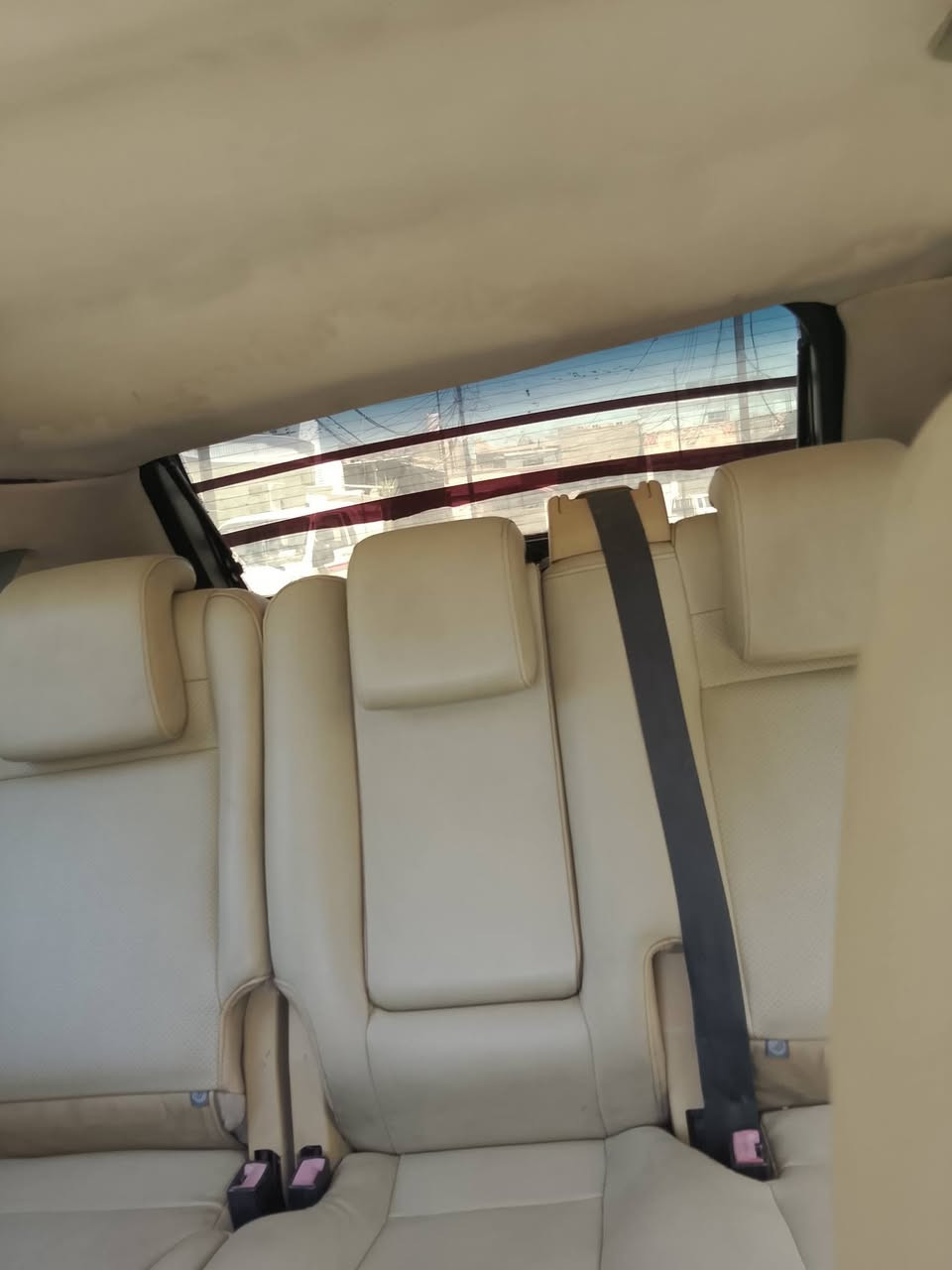 رانج للبيع سعر 130بيهه مجال 
محرك نص عمر سياره ابريك مابيهه  8اسلندر  موديل 2008
محدثه 2013
يرهم نص مبلغ والباقي حسب طلب شراي يتصل ويدلل 
عنوان ابي غريب ابومنيصير قرب شركة الرائد
اتصال ***********
