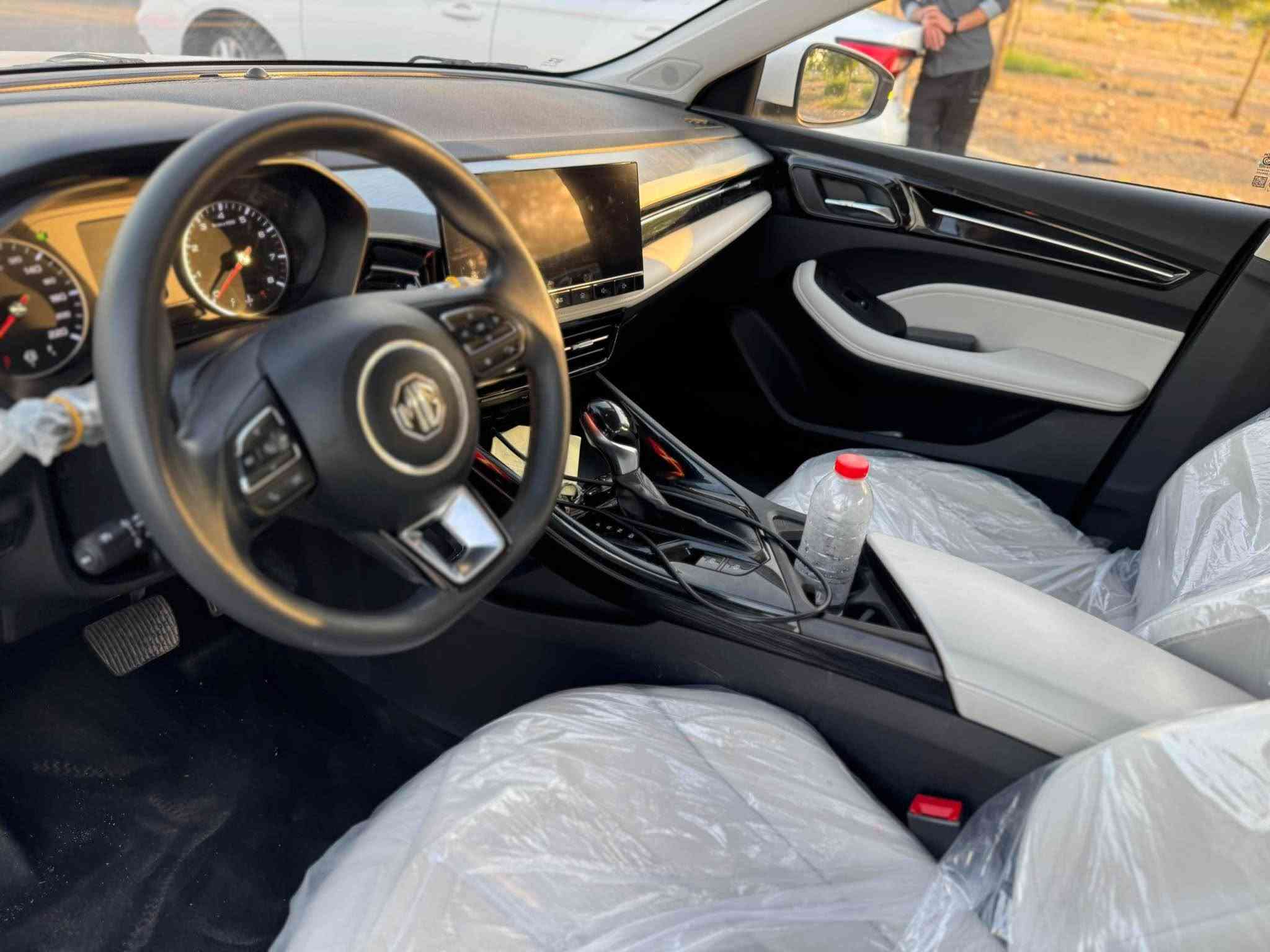 MG 5 Comfort 2025 ئێم جی 
❗ژمارە هەولێر جاهیز 

❕مەکینە 4 پستون 1.5

❕40 هزار روشتووە 

❗ بێ بویاغ 💎 

❕یەک پەنجە PDR هەیە

❗گێڕ مەکینە کارەبایات هەمووی بە شەرت

❕موسفاتی, داخل کرێمی, شاشە,کامیرە, ئاوێنە ئیشارەت , تحدید سرعە , ویلکەب...

🔥نرخ 112 وەرقە🔥

📍شوێن هەولێر  پێشانکای باز کارس

*********** أربيل, العراق
