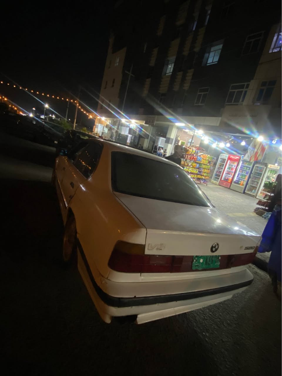 بیئێم ٥٢٠ گێر عادی ئارم پلاستیک هەولێر ئارمو ئەوەلیاتو براوە بە شەرت
گێرو مەکینەی بە شەرتی ١٠٠ فیتەر سەرفو بوخاری نییە پاتریم تازە گۆریوە ماشەللە قوەتی وەک ٥٢٥ وایە تەنها پێشی شلە بەهەمووی مەسروفی ٢ وەرەقەی تێدا چوار تایەو ویلی حەسیری جوانی لە ژێرە سلاتە هەیکەلی نەکەوتوە 
٢٨ وەرەقەو مەجالێکی برایانە
وەتسئەپو تەلەفۆن *********** أربيل, العراق
