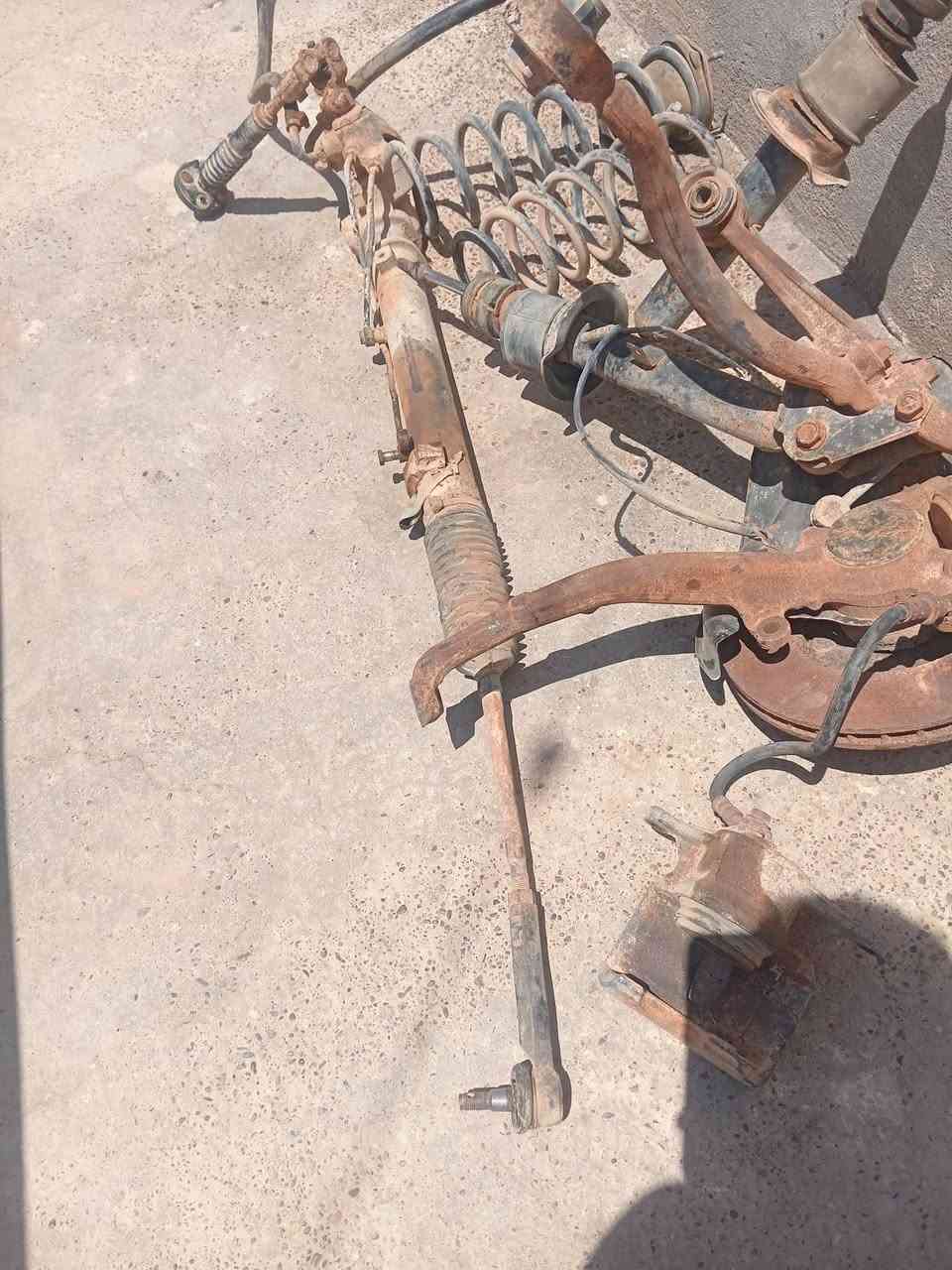 صدر ملكة كامل مع وياله مشط ستيرن بور هوزنات كامله *********** /*********** بغداد
