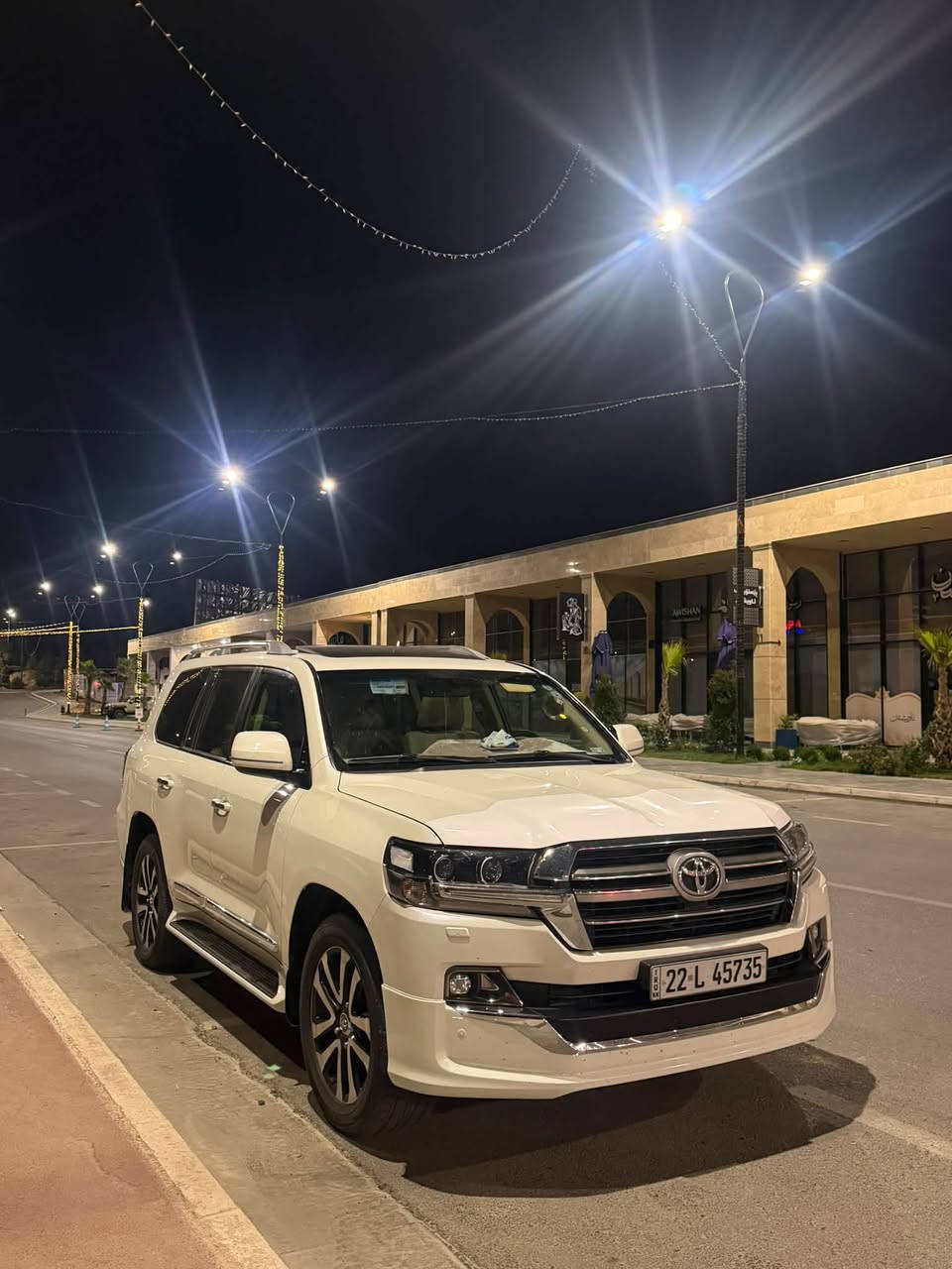 لاندكروزر ٢٠١٩ • V8 4600 • مكفول كفاله