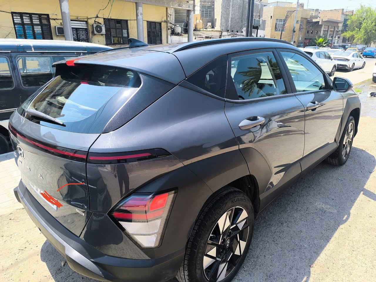 كونا موديل 2024
ويل 18

ماشية 32

سيارة نظيفة 

دفع رباعي 

تشغيل عن بعد 

بصمه 

شاشه متصله 

بدون ايرباك 

بدون شواصي 

بدون لغد ... شرط الفحص 

بيها رصعات اثنين  بالباب نتيجه حصوه 

اعلى الجامه  الأمامية اكو خدش نتيجه التحميل 

السيارة أمريكية ... 

حادثها عكس السائق ومبدل

  وكاله جاملغ اليمين 

وربع البنيد جهة اليمين امصلح ومصبوغ 

البنيد البلادي

ابل كار بلي 

بلوتوث

تاثيرات بحاله جيدة 

السيارة حلوه ونظيفه 

تجي وتشوف بعينك

السعر 15300 الف دولار وبيها مجال للشراي
مكاني شارع حيفا .. بغداد

رقم بغداد ابأسمي تحويل ثاني يوم
رقمي ***********
***********

