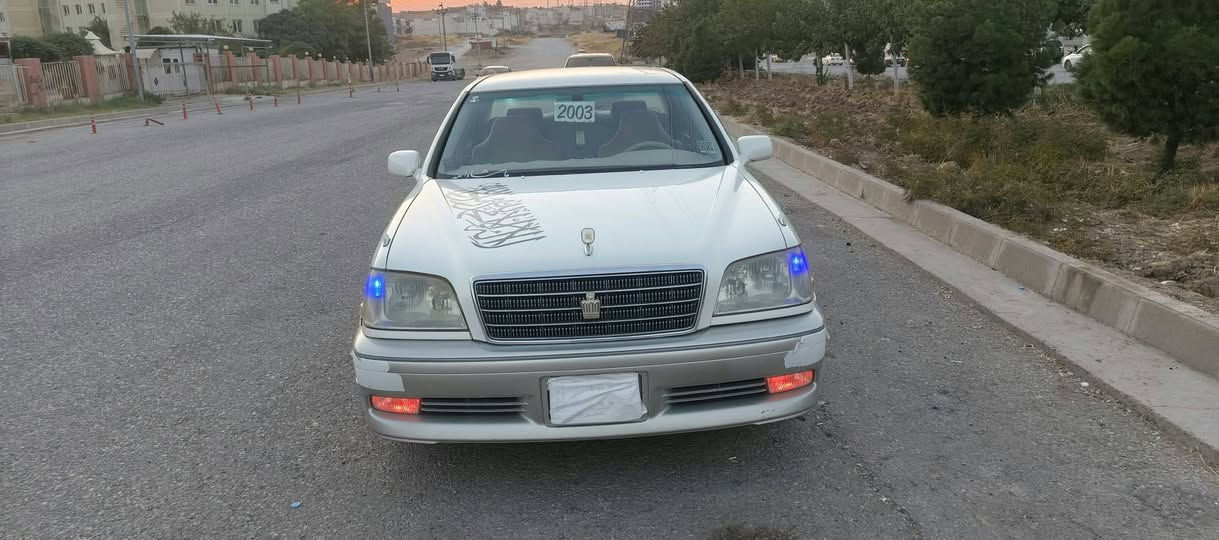 سه ره تا به ناوي خواي كه وره
مه ليكه موس
D4 بجوك
بيشو دوا كريستال
٢٠٠٣
دوو دوگمه
مالي دؤسته كؤدي بؤ كراوه
به ناوي خؤمانه وه يه
جوارتايه و ويلي لؤك لؤكي له سه ره
سه ياره كه يه ك ده سته هه ر لاي خؤم بووه
٢به له بؤياخي اوروبايه
ده عمو لي دراوي نيه
سعر ٥٩ گه لا كه ميك مه جال
***********
***********
سليماني
