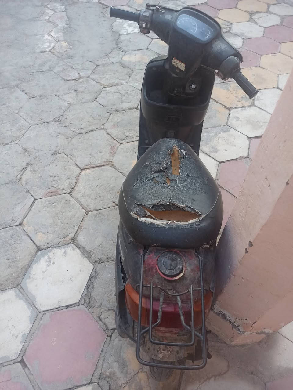 بطه • ٩٩ • طافيه